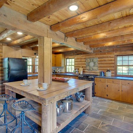 Cozy Log Cabin Getaway With Fire Pit And 3 Acres! Ruckersville 외부 사진