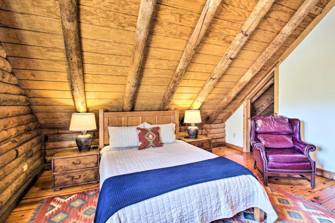 Cozy Log Cabin Getaway With Fire Pit And 3 Acres! Ruckersville 외부 사진