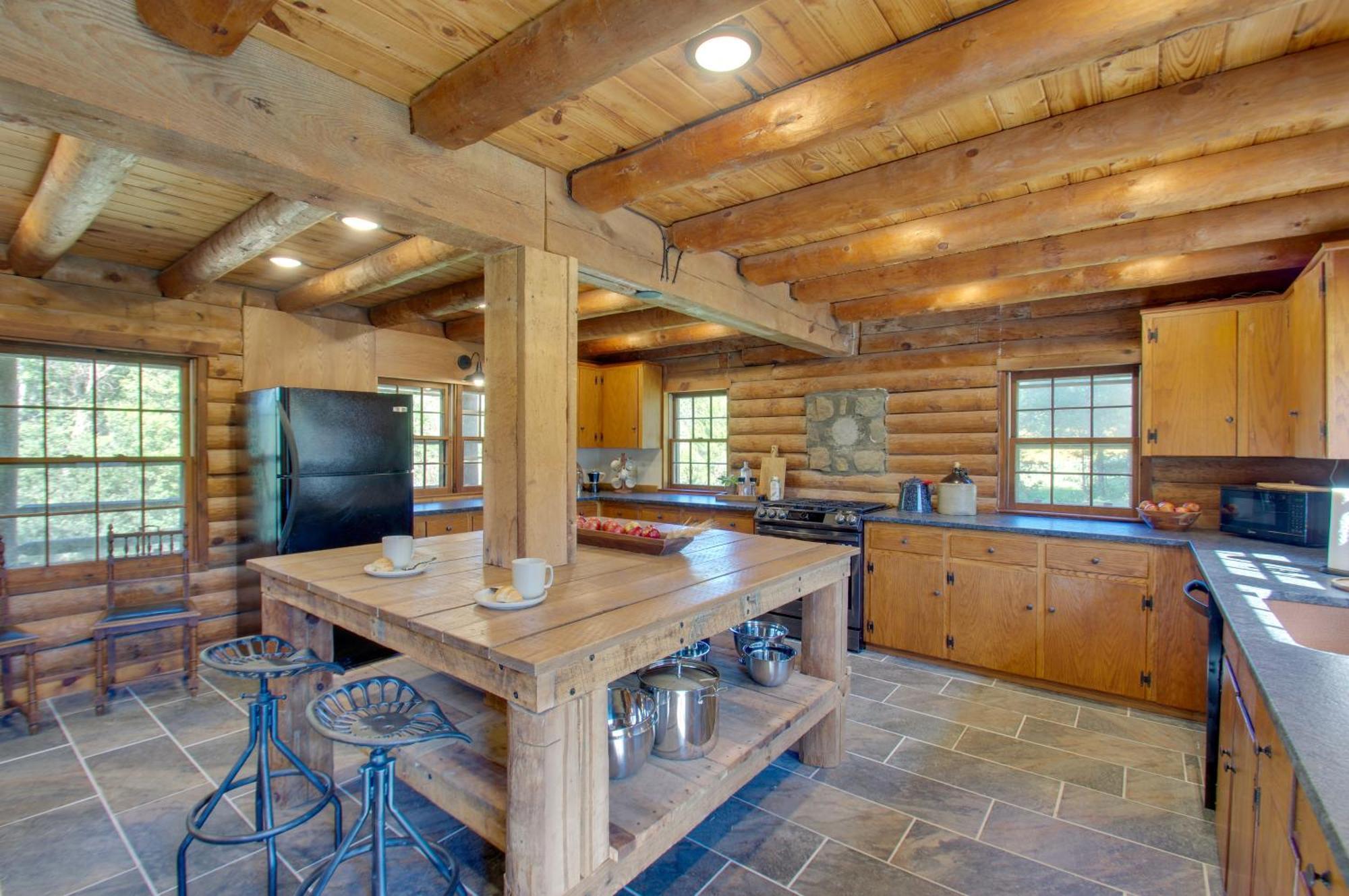Cozy Log Cabin Getaway With Fire Pit And 3 Acres! Ruckersville 외부 사진