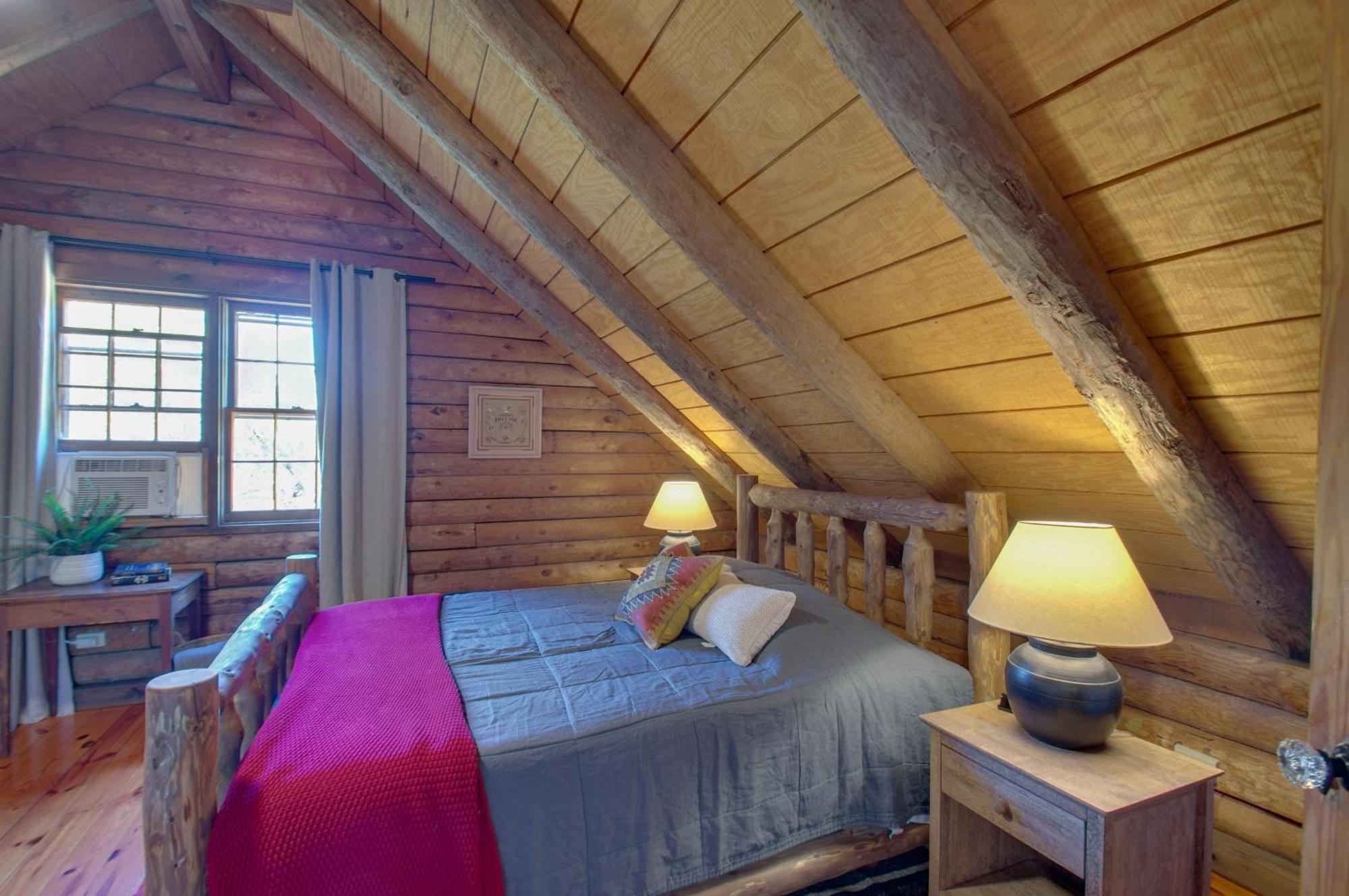 Cozy Log Cabin Getaway With Fire Pit And 3 Acres! Ruckersville 외부 사진