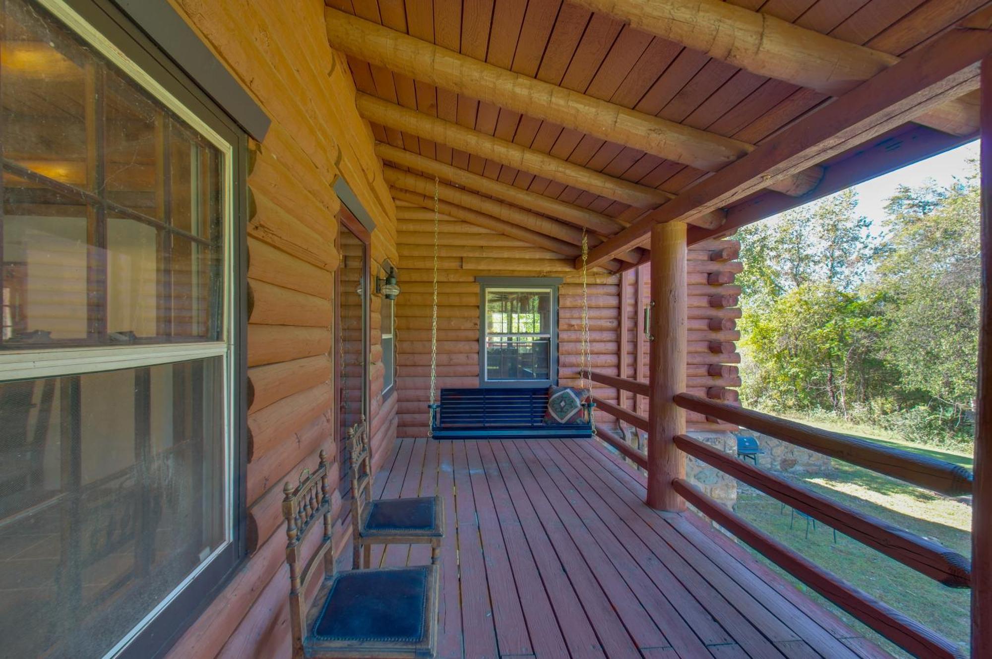 Cozy Log Cabin Getaway With Fire Pit And 3 Acres! Ruckersville 외부 사진