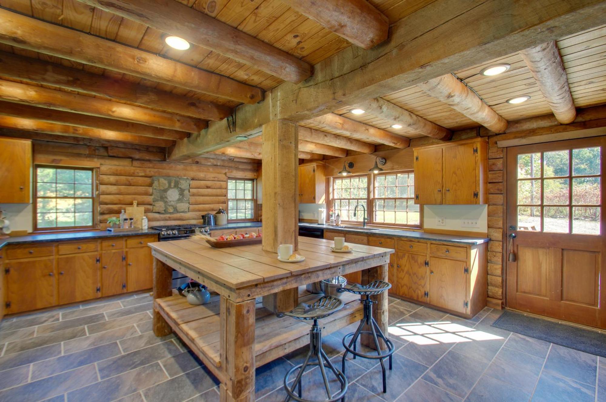 Cozy Log Cabin Getaway With Fire Pit And 3 Acres! Ruckersville 외부 사진