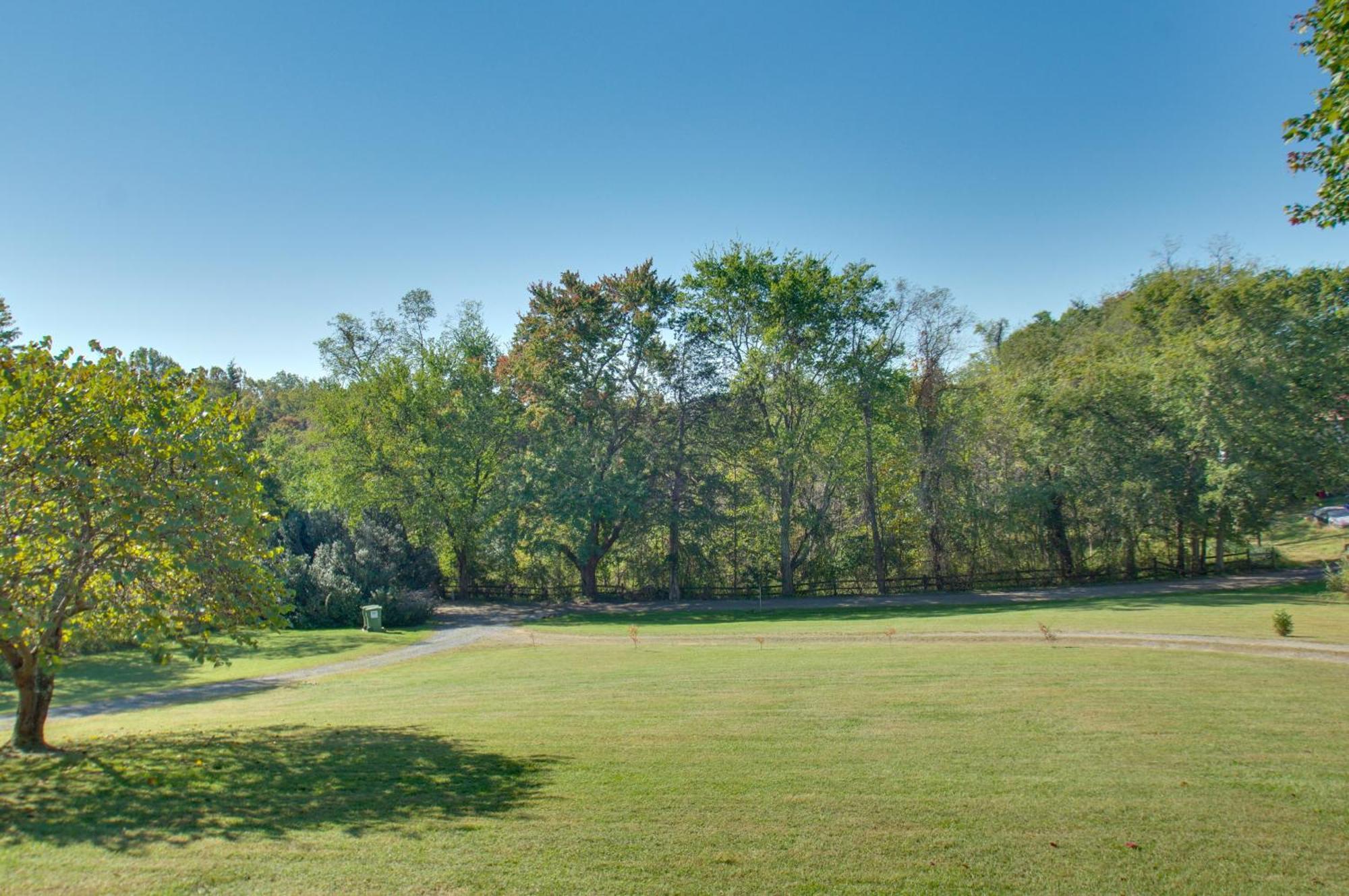 Cozy Log Cabin Getaway With Fire Pit And 3 Acres! Ruckersville 외부 사진